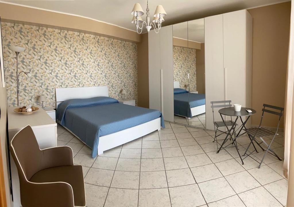 Augustali Momenti Apartment Centuripe Bagian luar foto